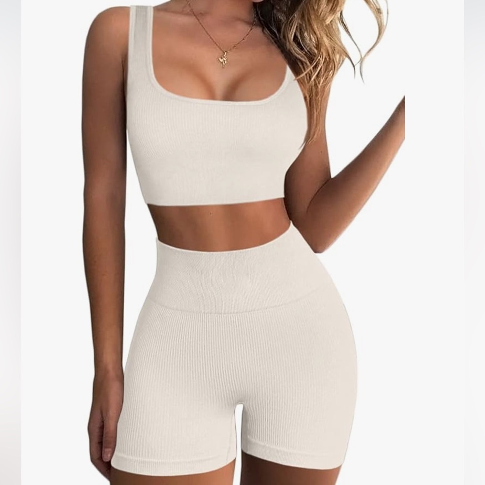 Chic Cream Ribbed Set